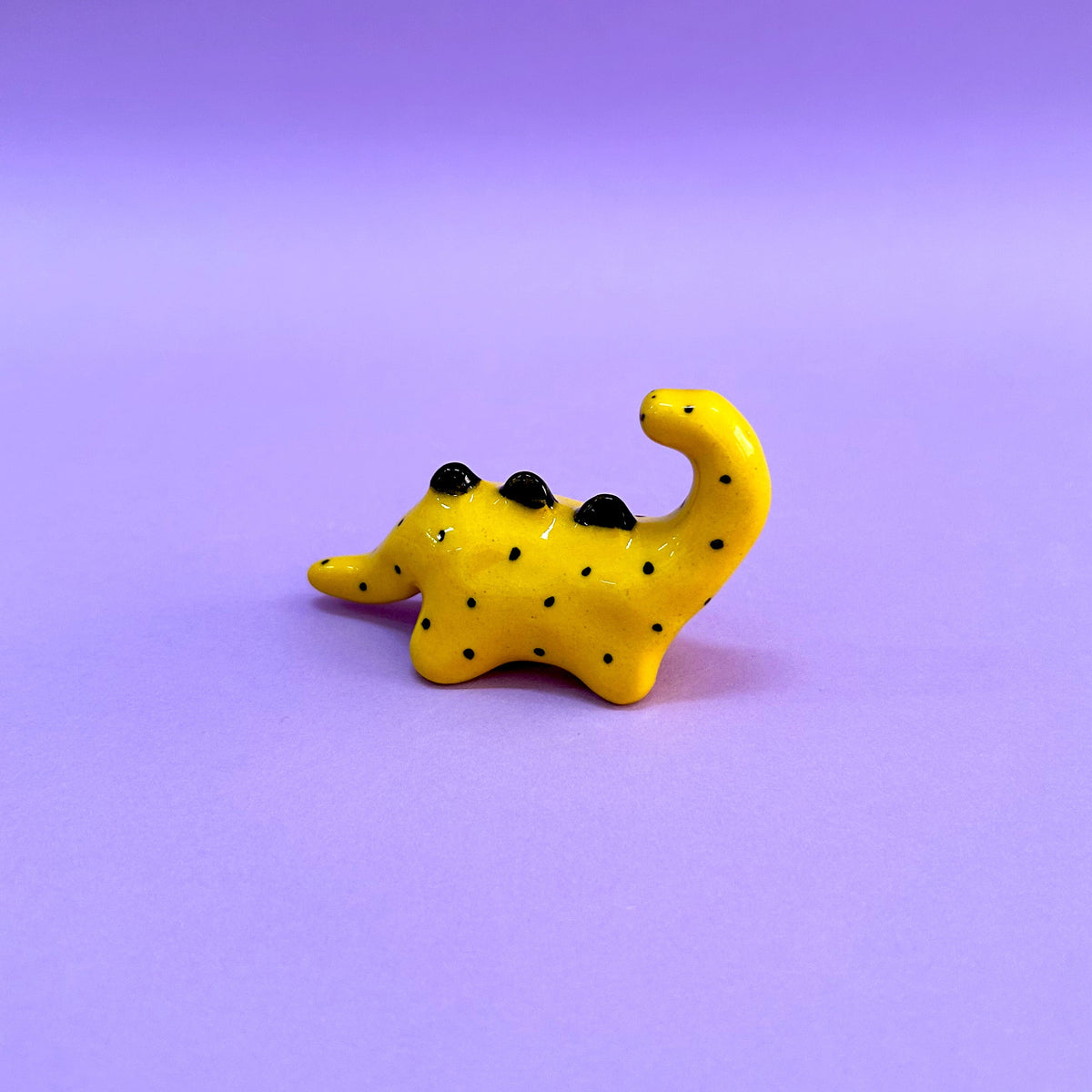 Dino amarillo