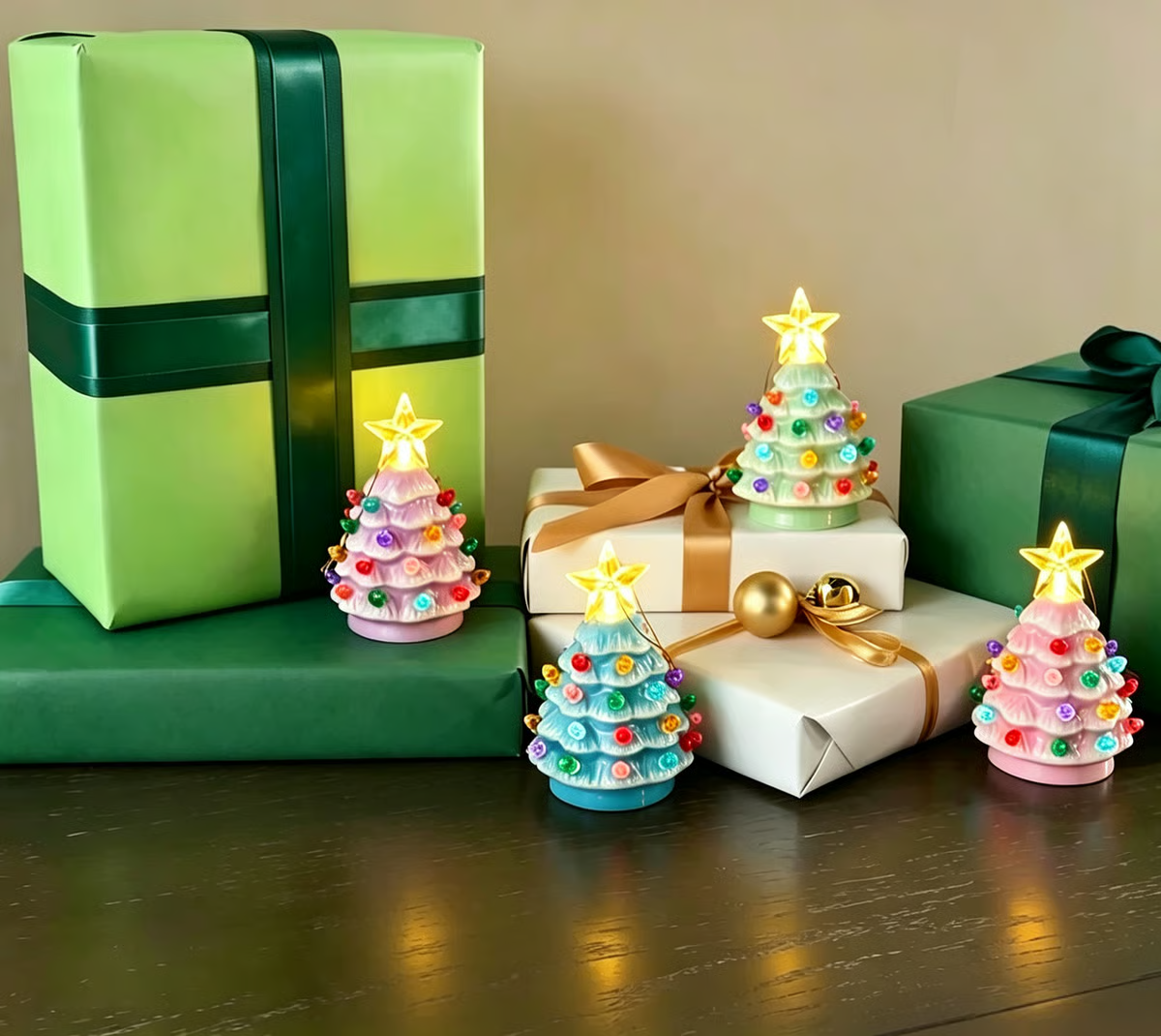 Christmas Mini Nostalgic Tree Ornaments Set (4 Pieces) 🎄