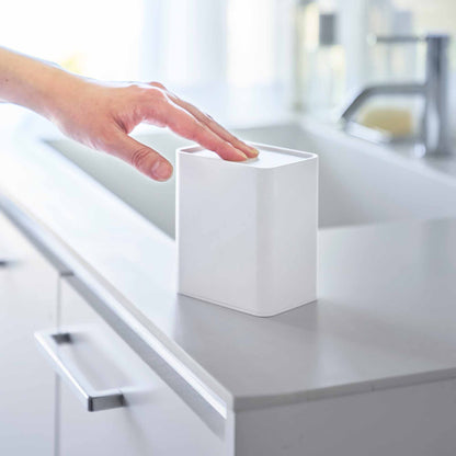 Cotton Swab Push-Top Case
