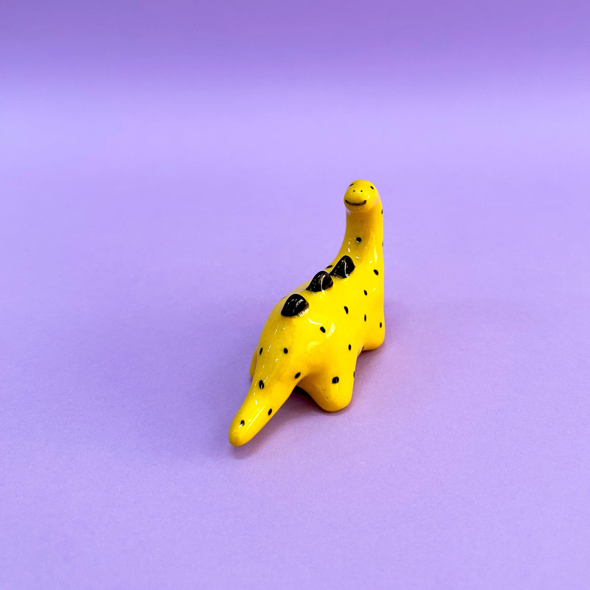 Dino amarillo