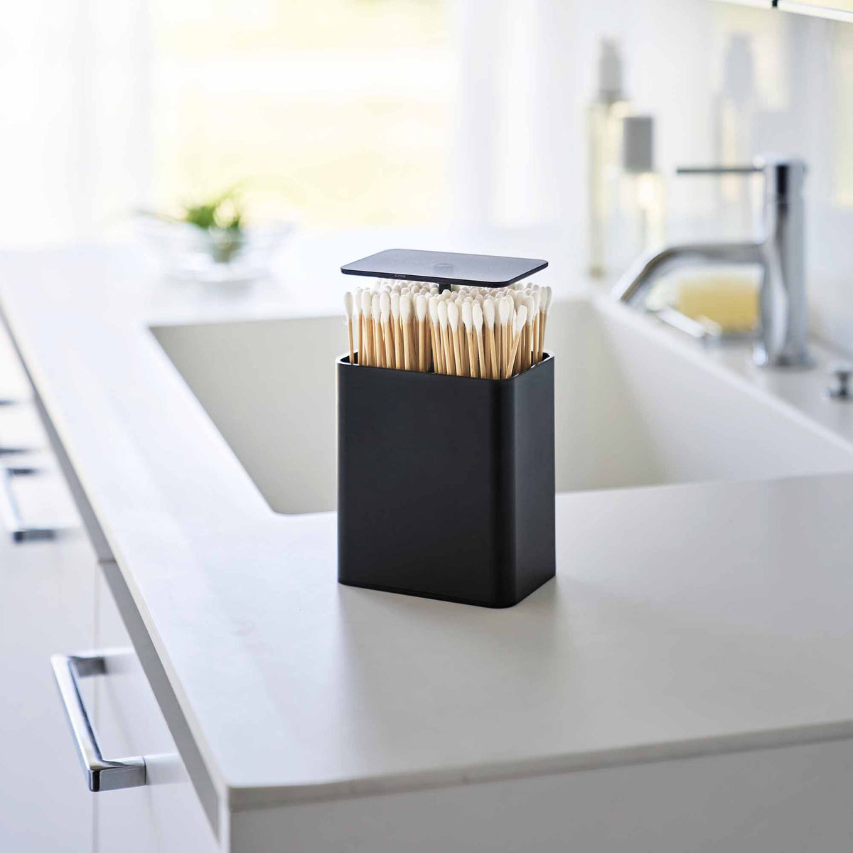Cotton Swab Push-Top Case