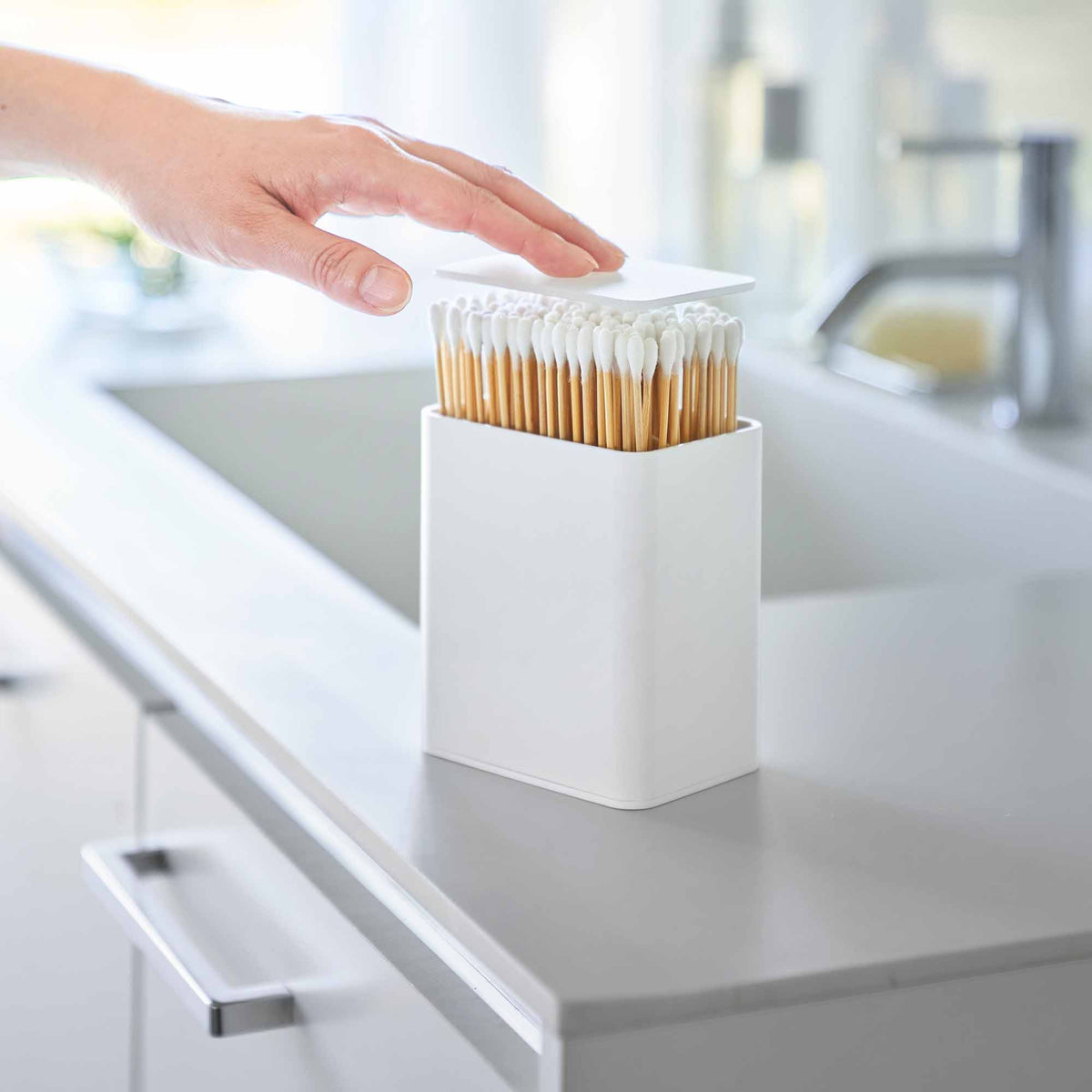 Cotton Swab Push-Top Case