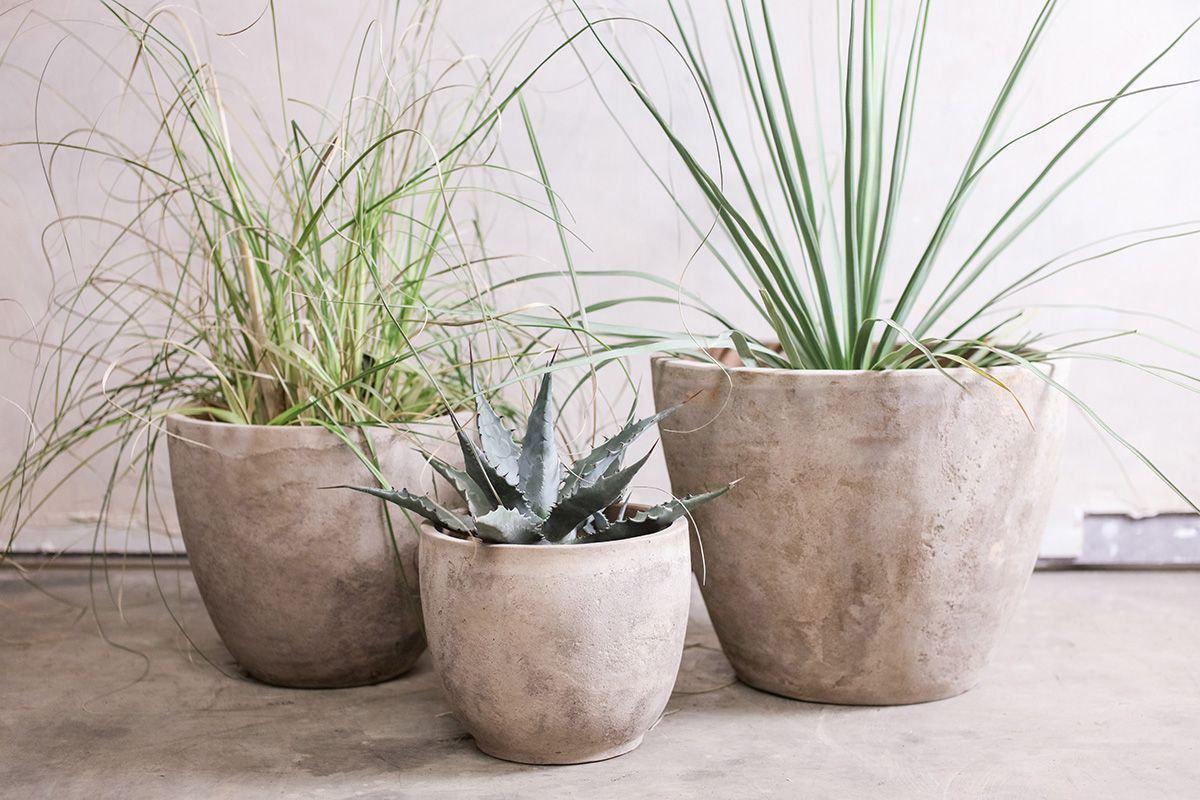 Nkuku Affiti Clay Planter – Medium