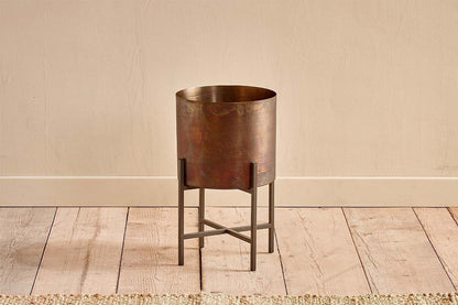 Nkuku Juoni Iron Planter