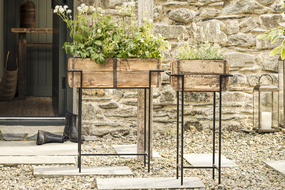 Nkuku Amazzi Indoor Planter Stand – Natural & Black
