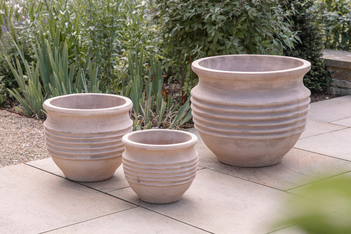 Nkuku Ullu Terracotta Planter – Terracotta