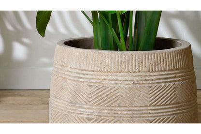 Nkuku Zadie Terracotta Planter – Natural – Large