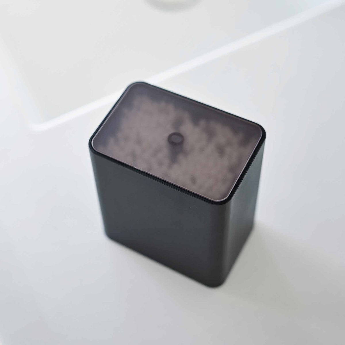 Cotton Swab Push-Top Case