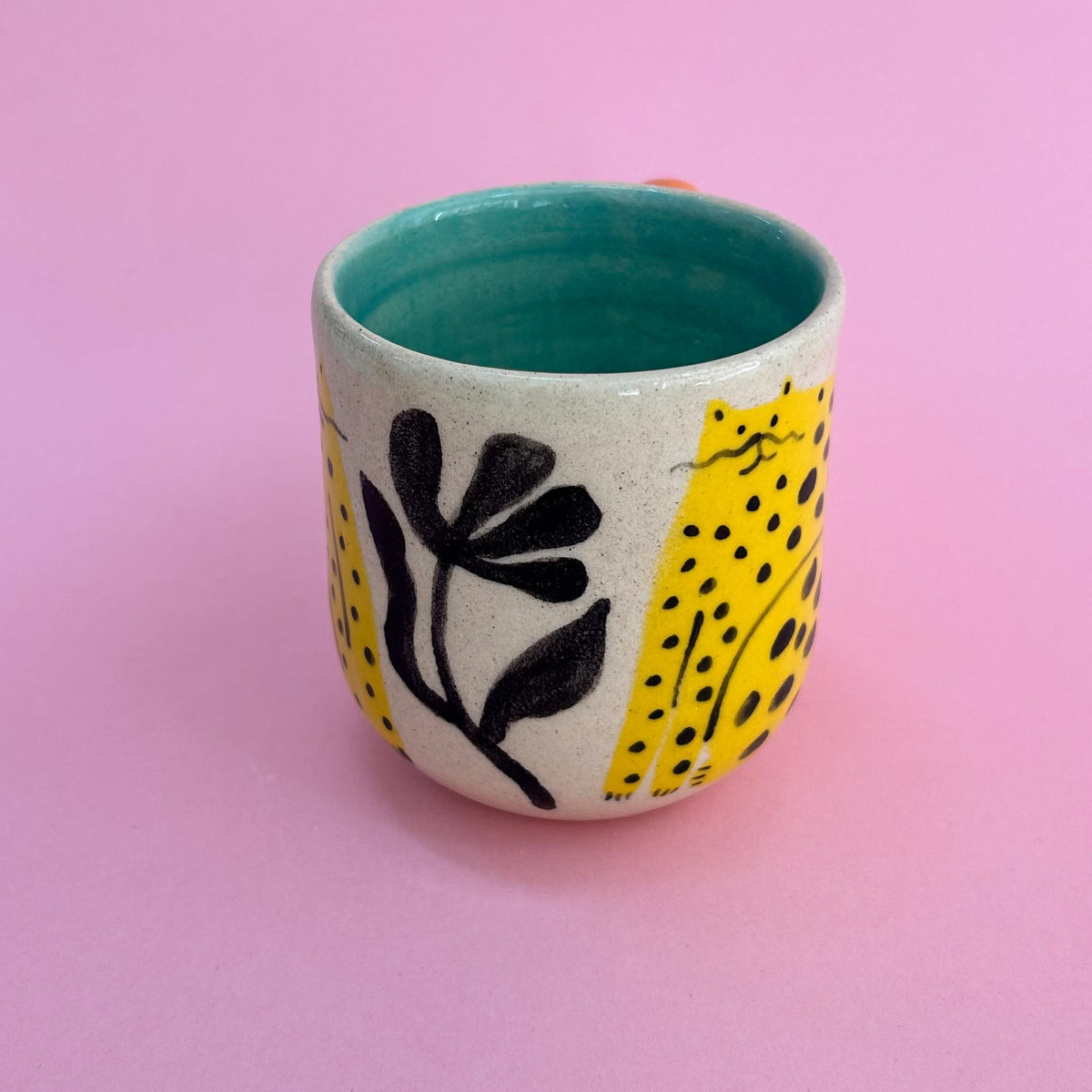 Taza gatos amarillos