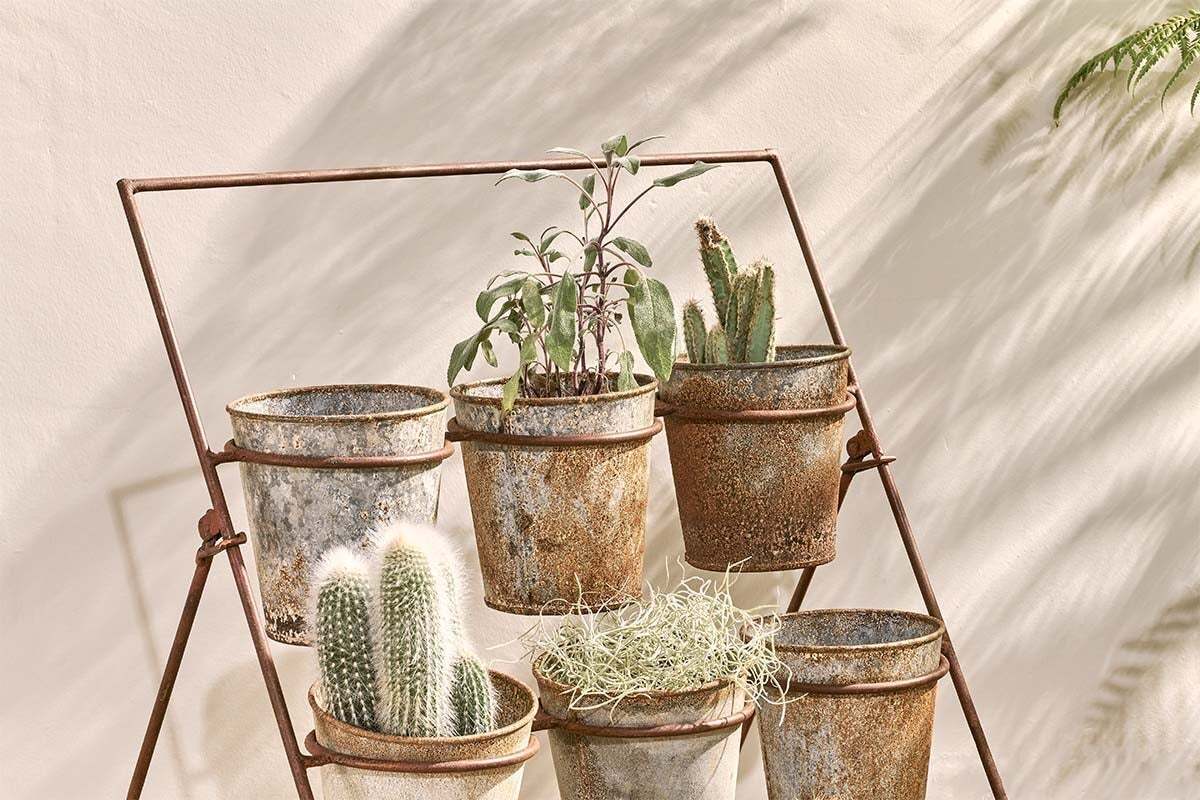 Nkuku Abari Planter Stand