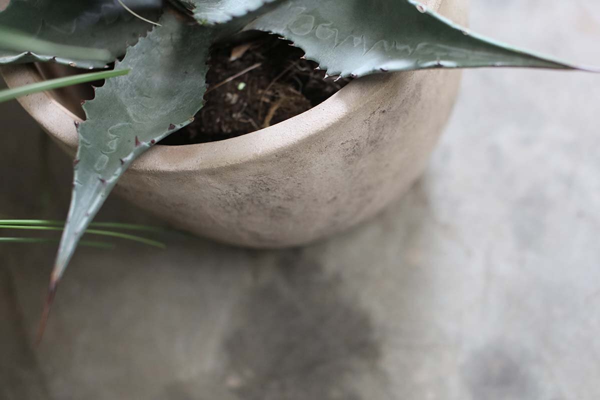 Nkuku Affiti Clay Planter – Large