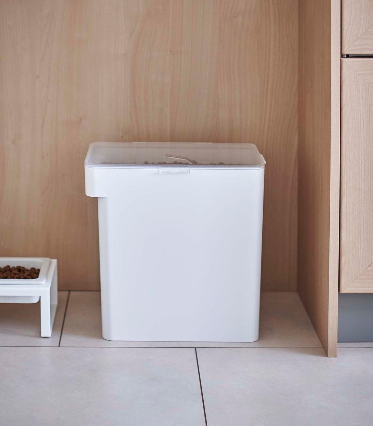 Airtight Pet Food Container - Two Sizes
